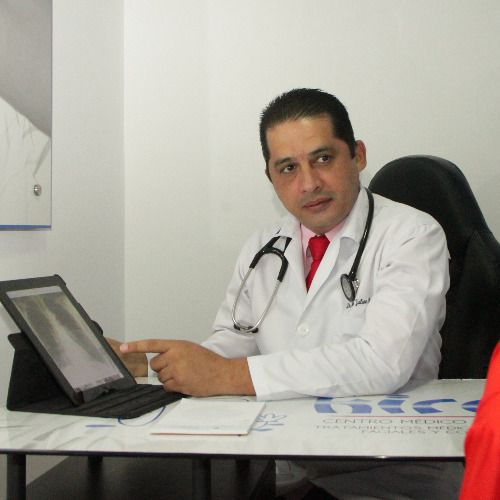 Diego Julián Ospina Castillo, Médico Internista en Tuluá | Agenda una cita online